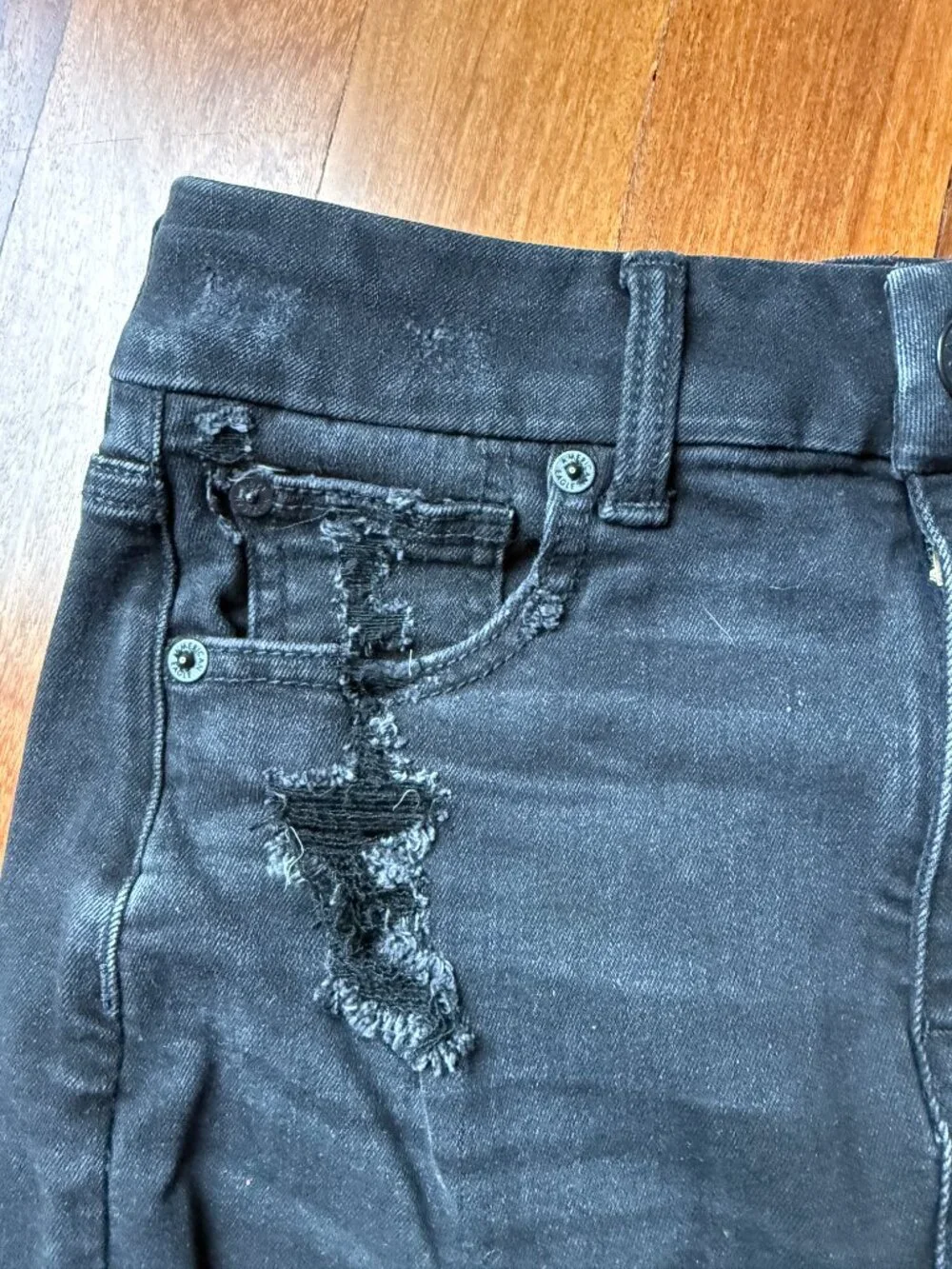 American Eagle Sz 4 Black Distressed Denim Skirt
